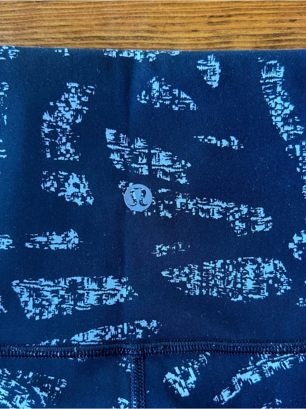 Lululemon‎ Wunder Under Size 6 HR Tight Black Print